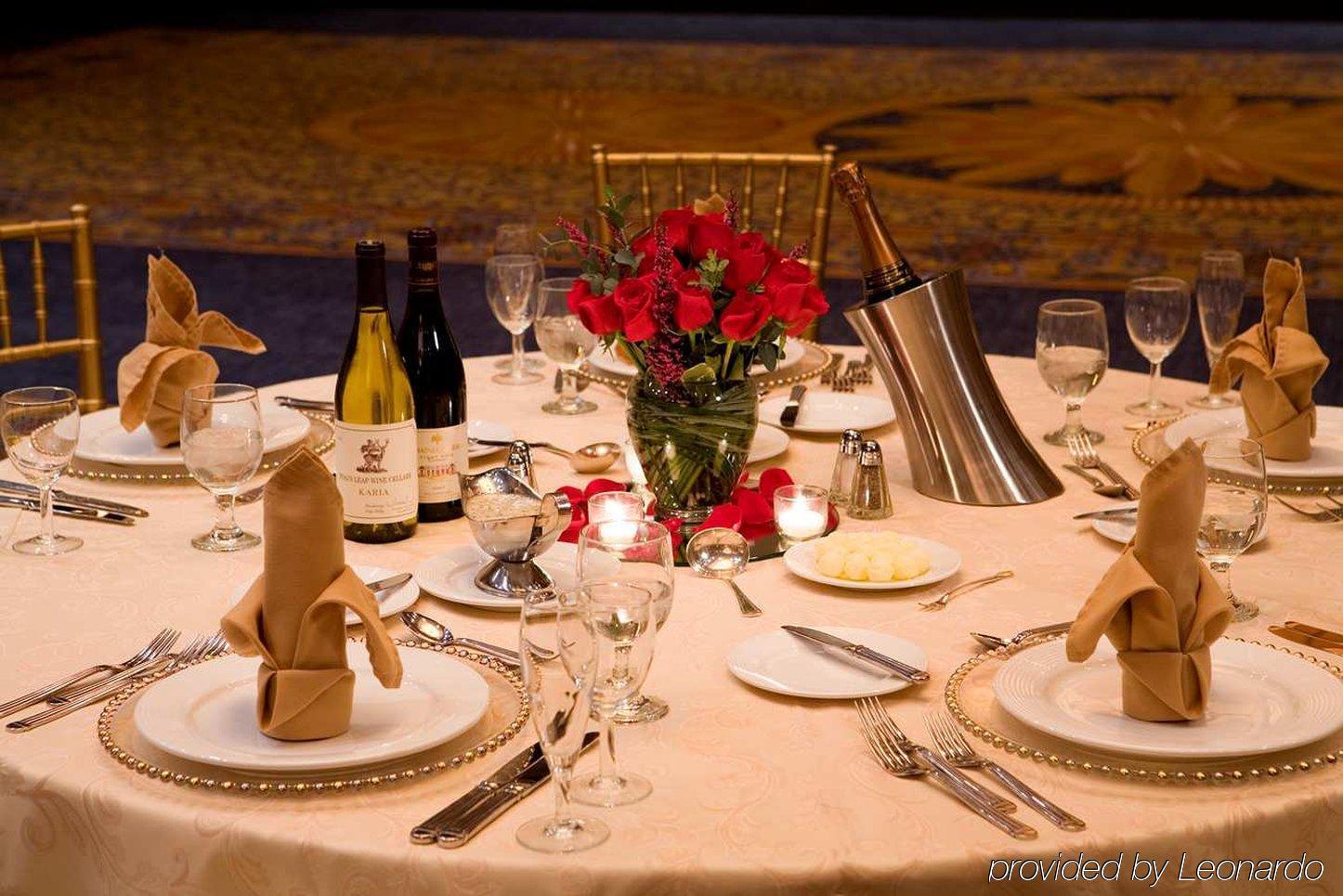 Doubletree By Hilton Hotel Boston - Bedford Glen Restoran gambar