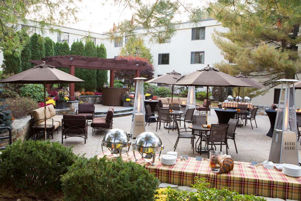 Doubletree By Hilton Hotel Boston - Bedford Glen Servis gambar